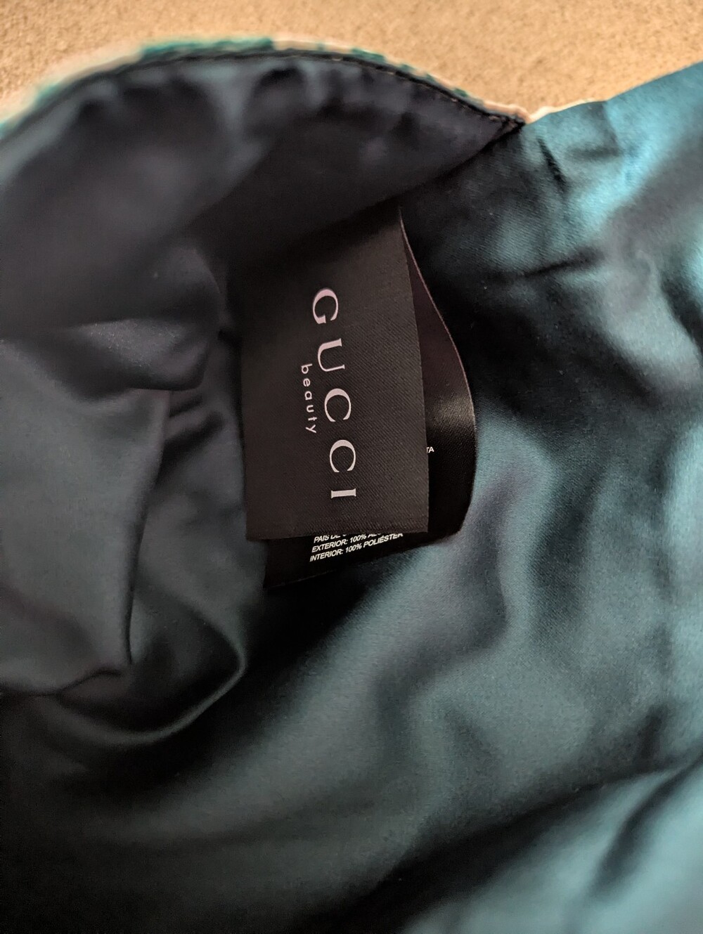GUCCI Beauty Satin Cosmetic Pouch in Teal - Picture 2 of 6
